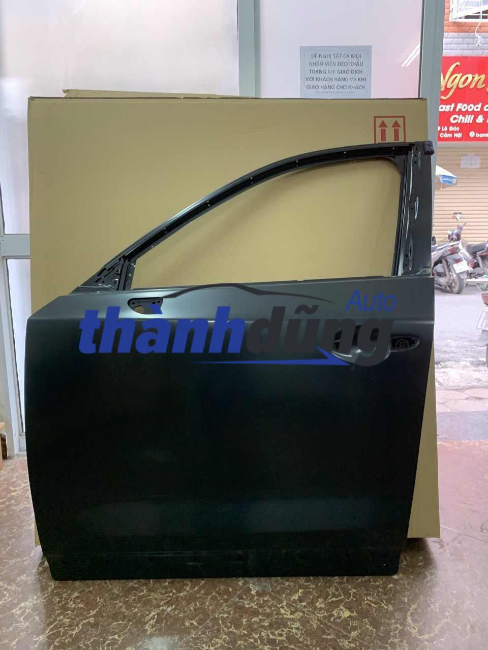 Cánh cửa trước Mazda 6