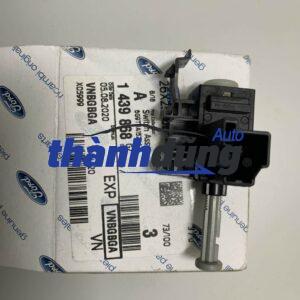 Công tắc chân côn Ford Mondeo