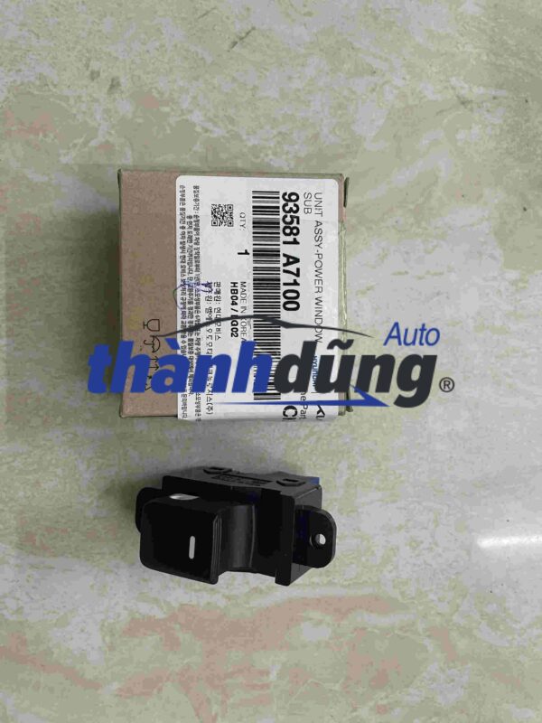 Công tắc lên xuống kính Kia K3