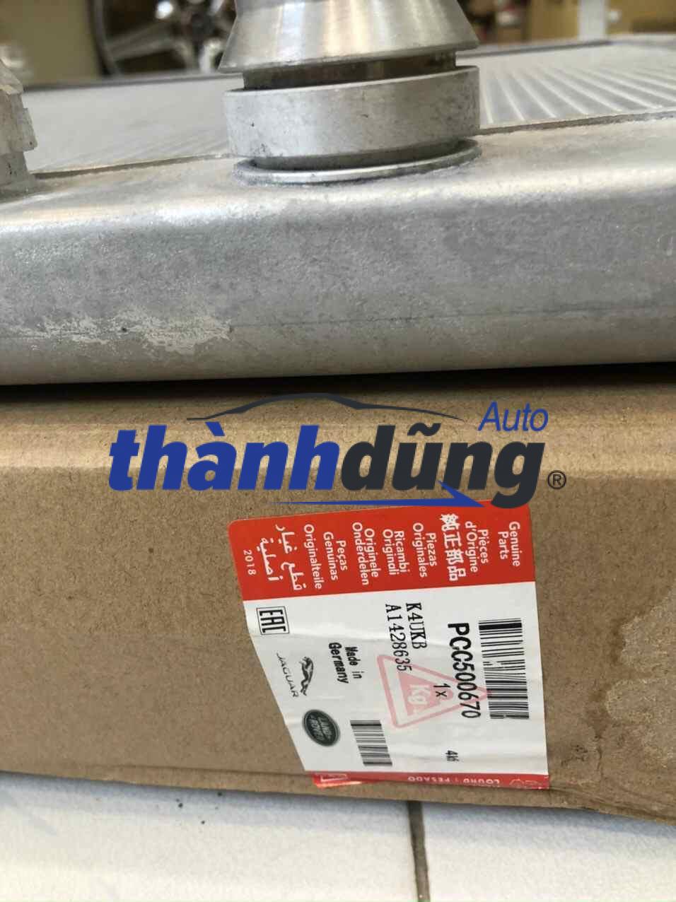 Két nước Land Rover Discovery