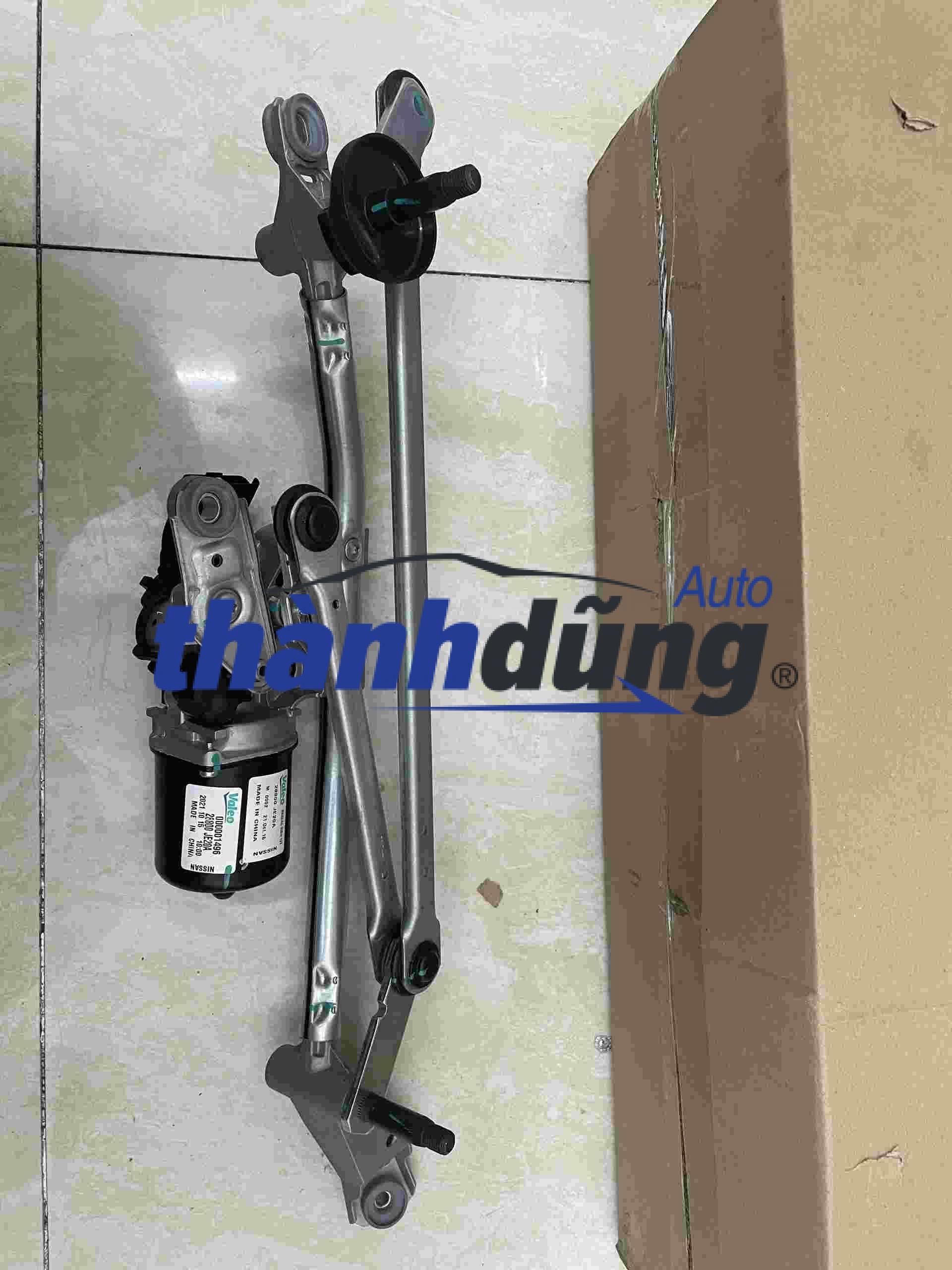 Mô tơ gạt mưa Nissan Qashqai