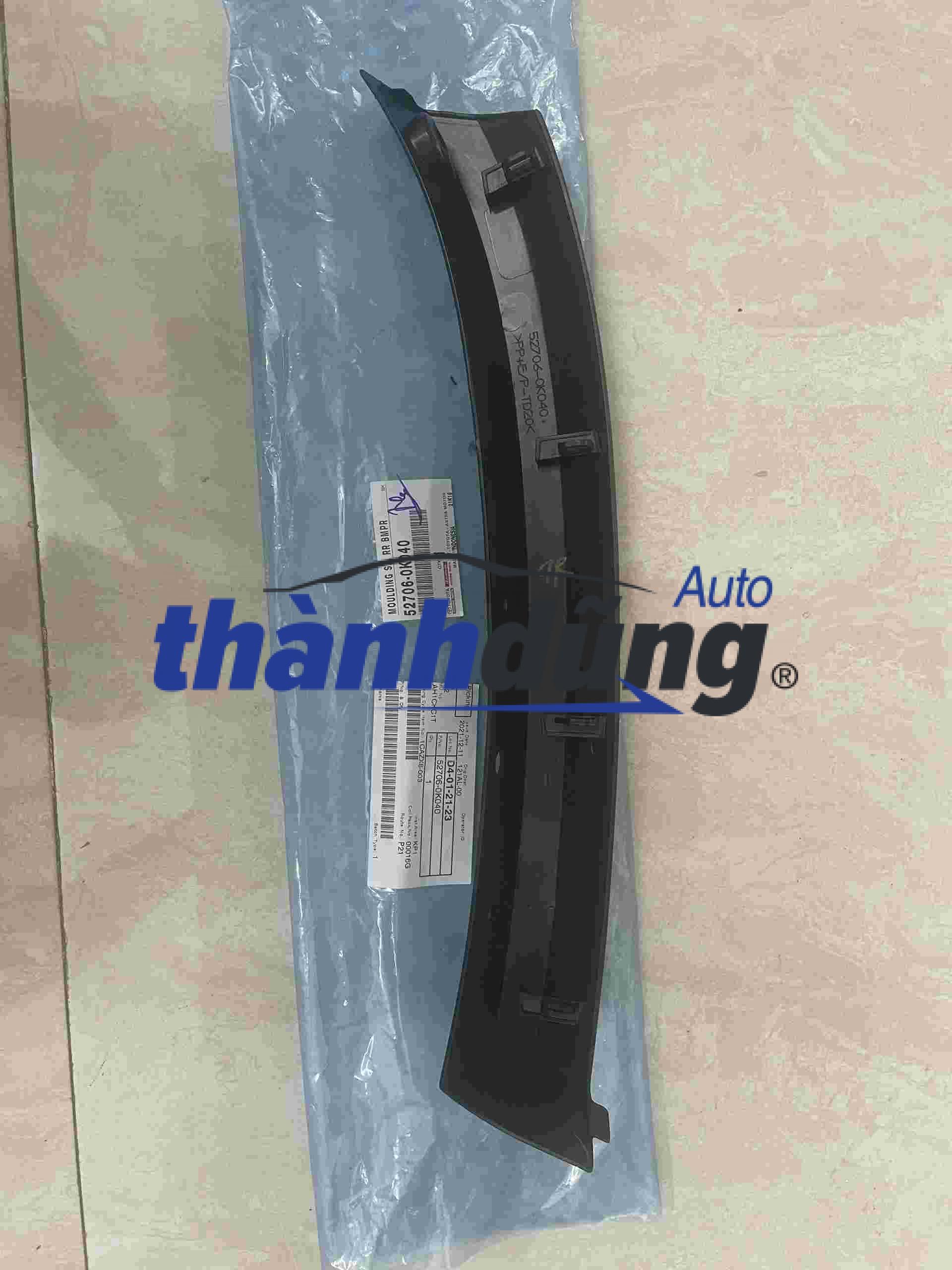 Ốp ba đờ sốc sau Toyota Fortuner