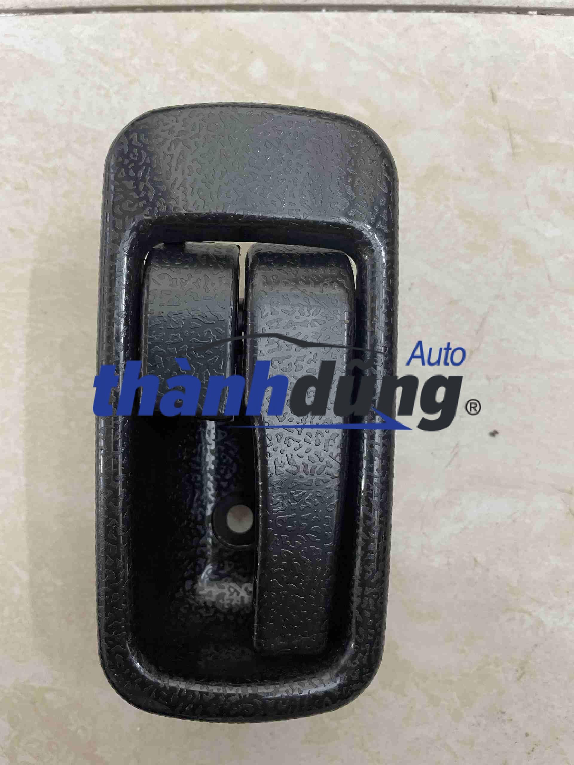 Tay mở cửa trong Thaco Auman C3400