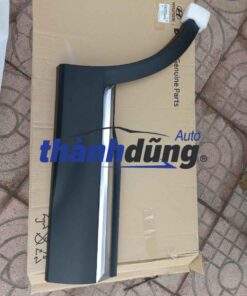 Ốp cánh cửa Hyundai Santafe