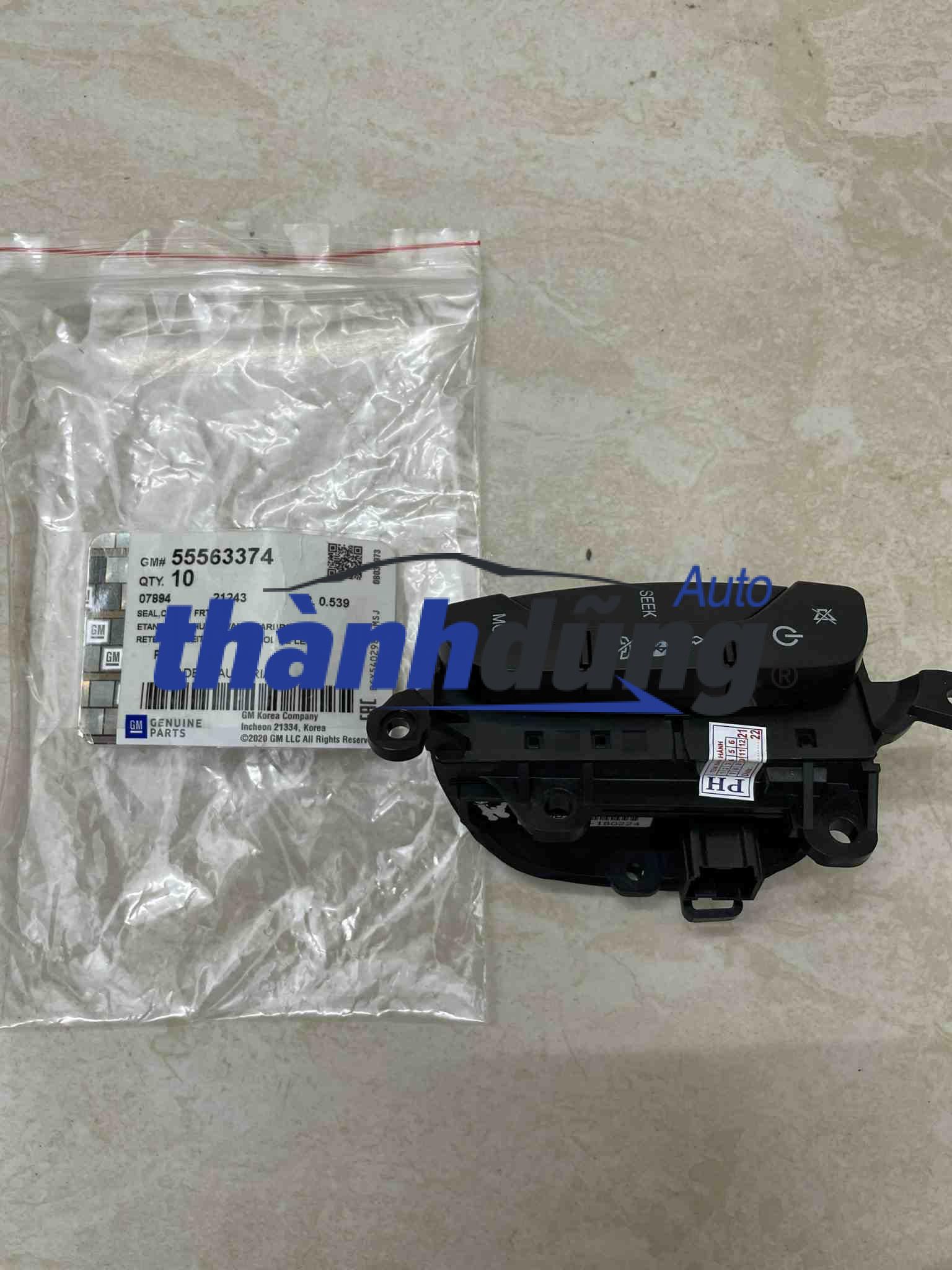 Cụm công tắc vô lăng Chevrolet Captiva