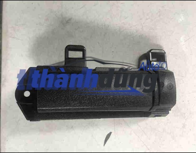 Tay mở cửa lùa ô tô là gì?