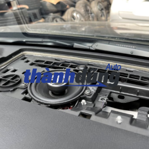 Loa trung tâm ô tô là gì?