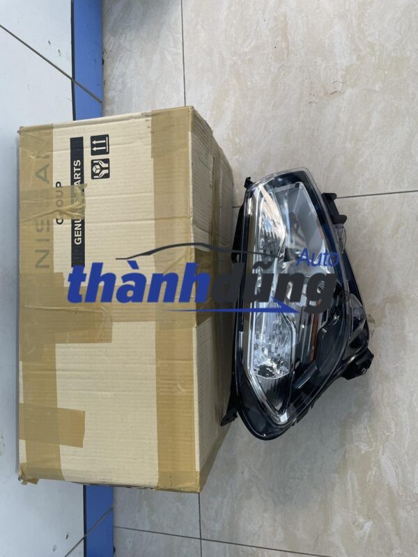 ĐÈN PHA PHẢI NISSAN QASHQAI