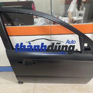 Cánh cửa trước phải Toyota Fortuner