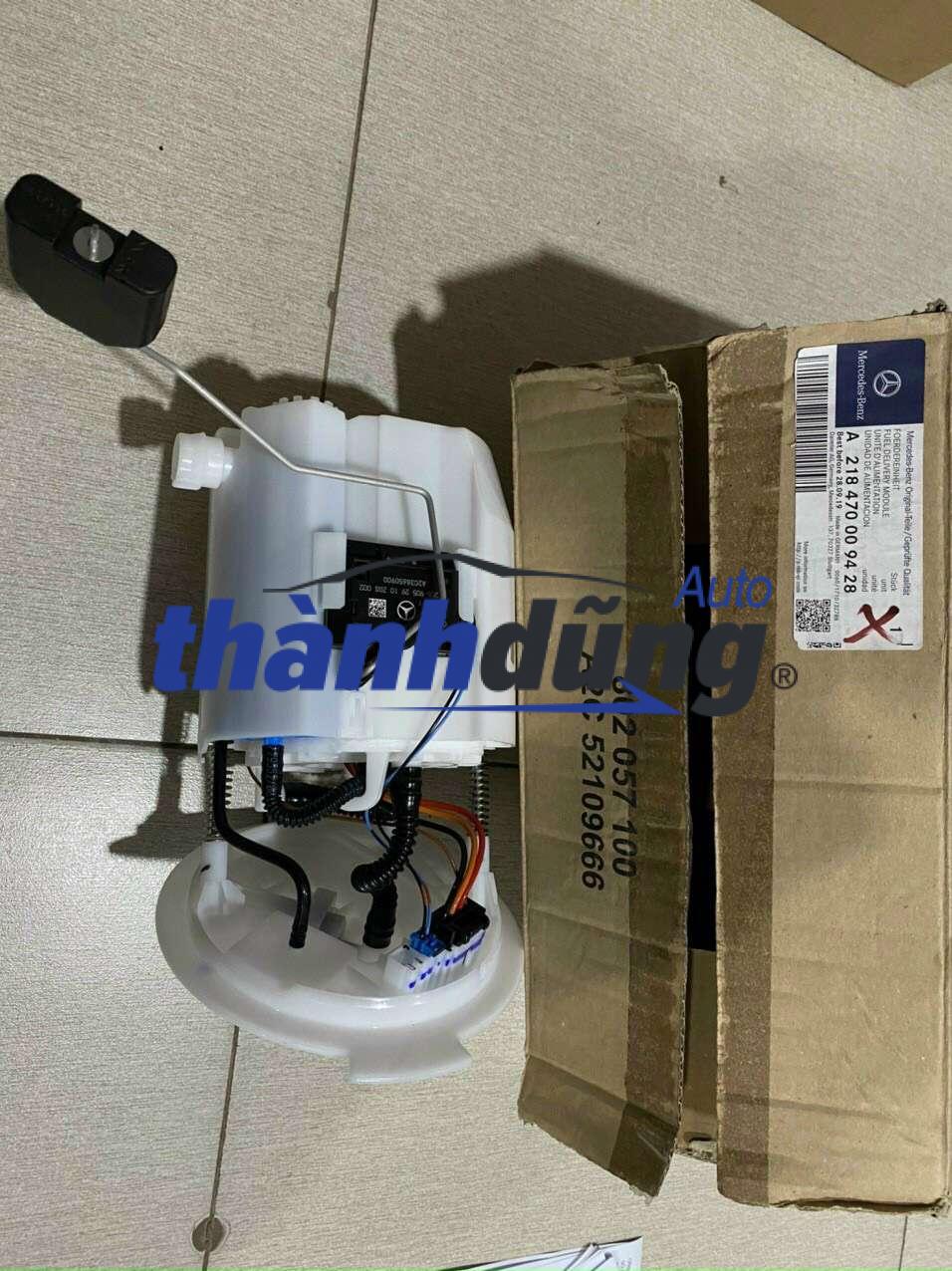 Cụm bơm xăng Mercedes GLK350