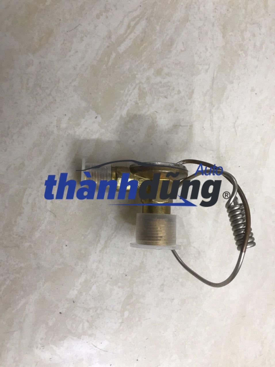 Van tiết lưu Hyundai County