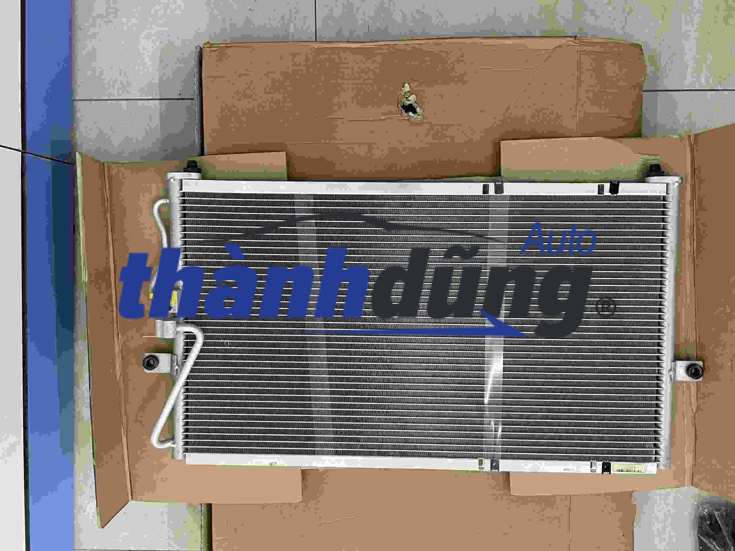 Giàn nóng Kia Carnival