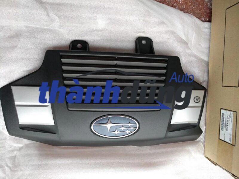 Nắp trang trí mặt máy Subaru Forester