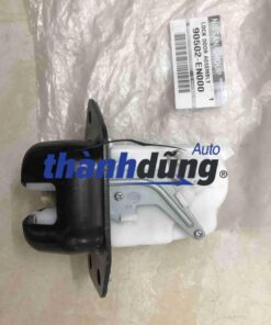 Ổ ngậm cốp hậu Nissan Xtrail