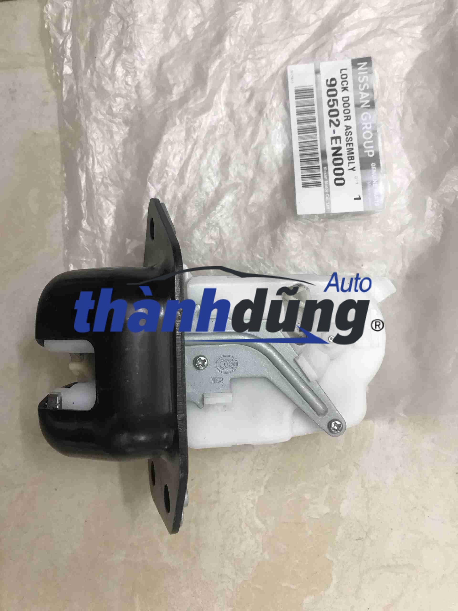 Ổ ngậm cốp hậu Nissan Xtrail