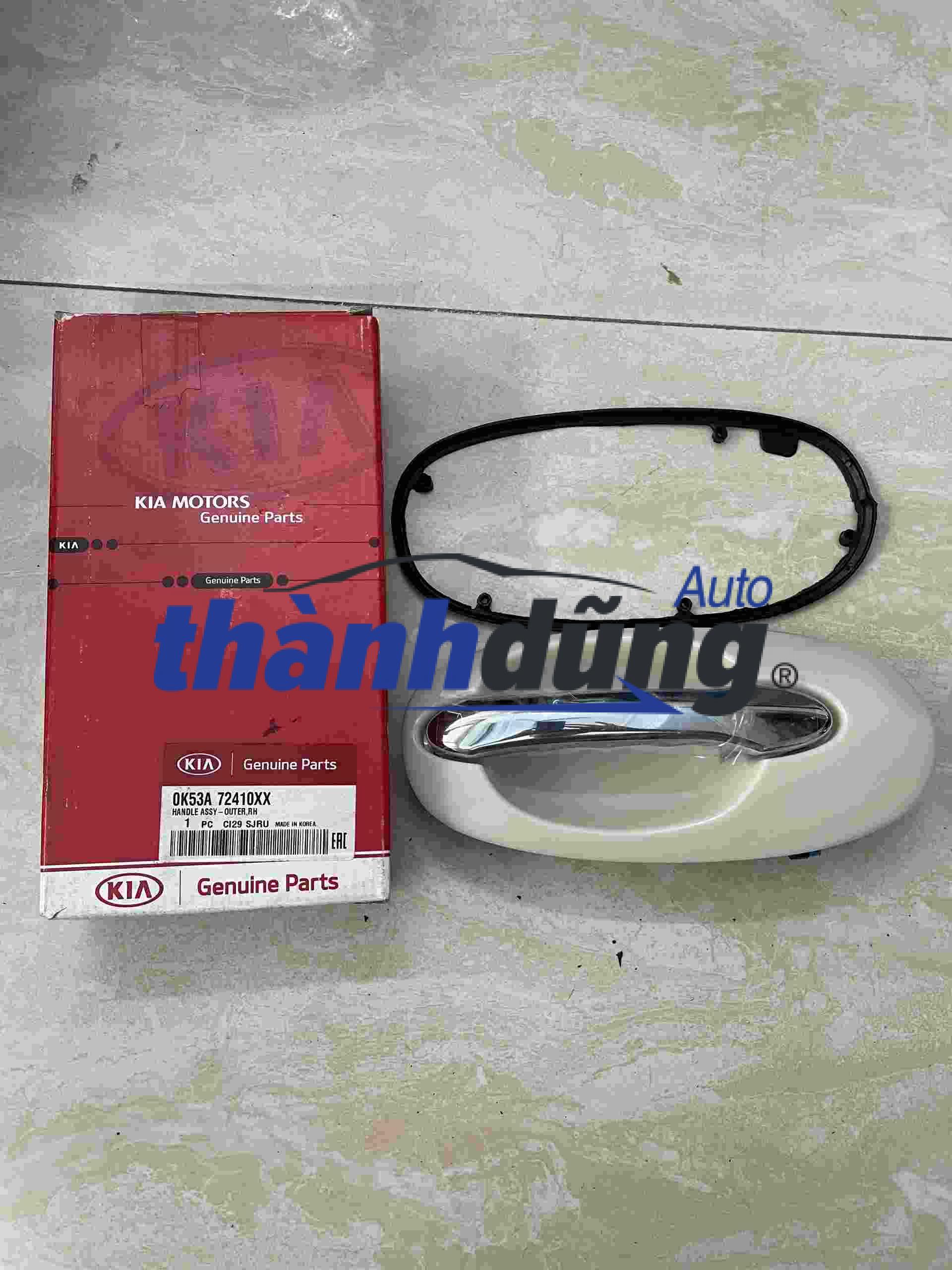 Tay mở cửa lùa ngoài Kia Carnival