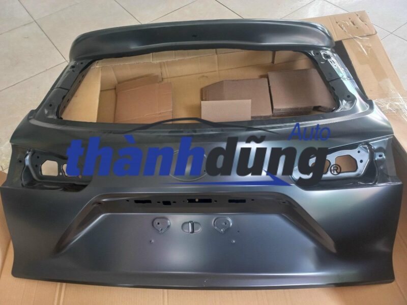 Cửa hậu Toyota Cross