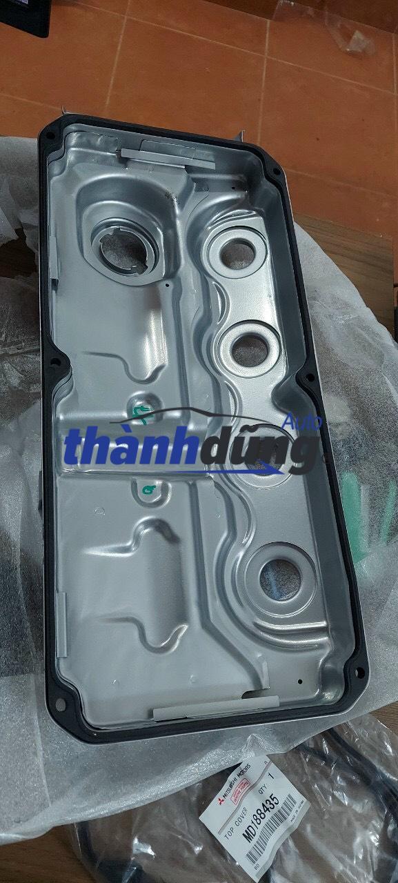 Nắp đậy quy lát Mitsubishi Zinger