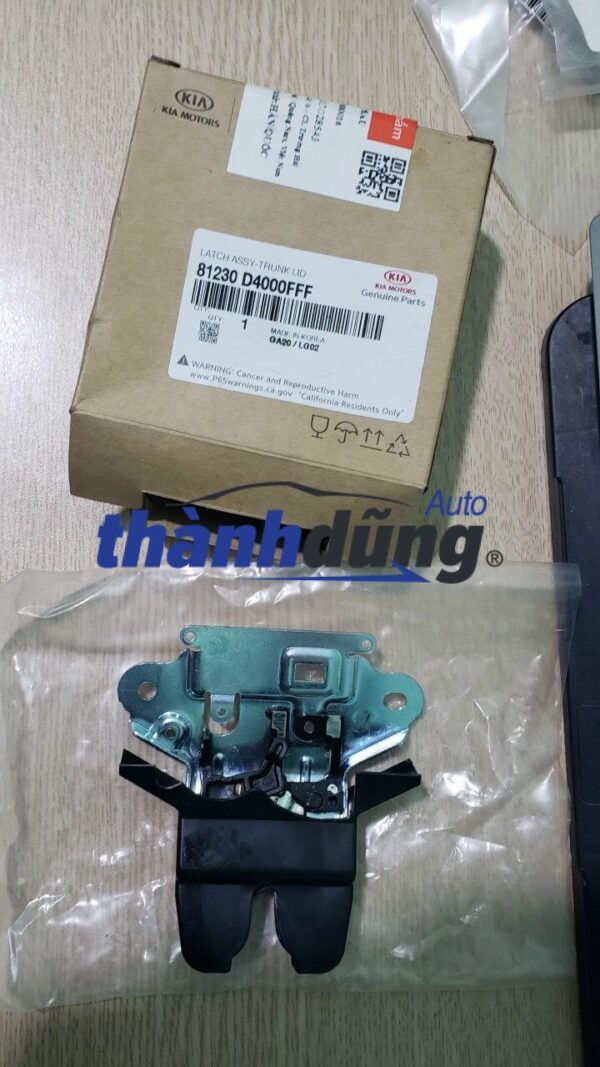 Ổ ngậm cốp hậu xe Kia Optima