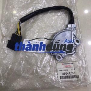 Rẻ quạt hộp số Mitsubishi Pajero