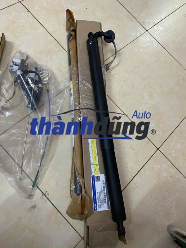 Ti cốp điện Ford Explorer