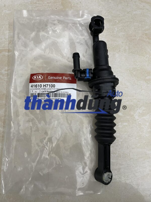 Tổng côn trên Kia Soluto