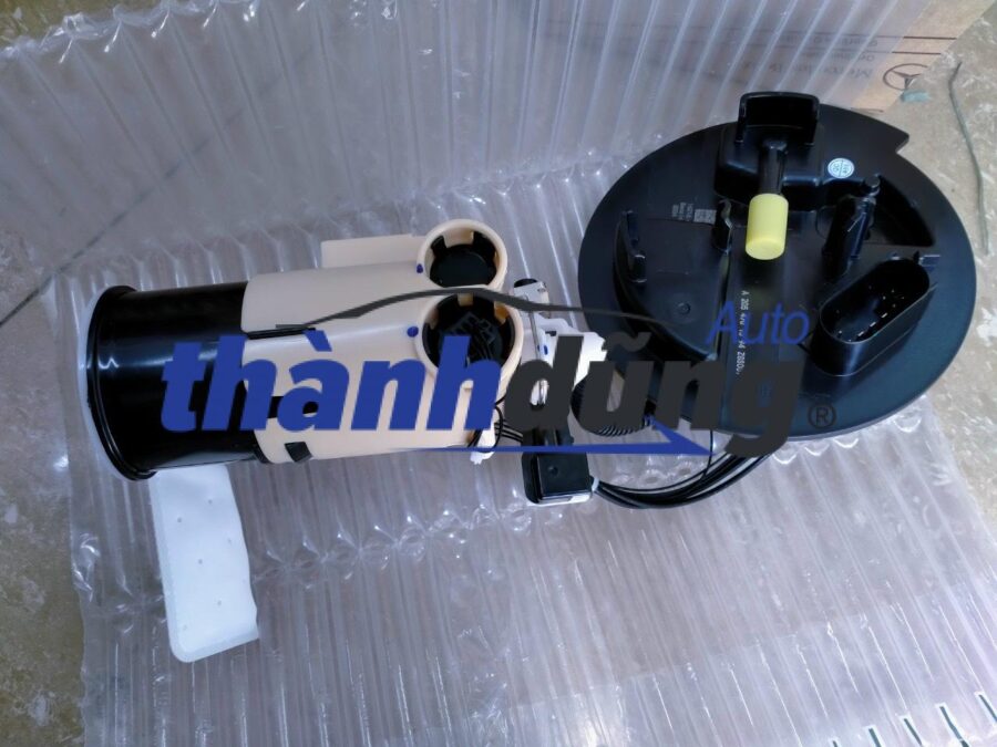 Bơm xăng mercedes glc300