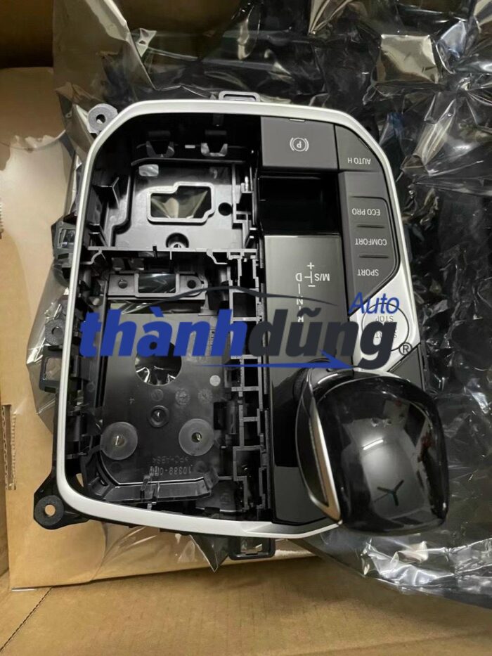 Ốp mặt điều khiển cần đi số BMW 325i
