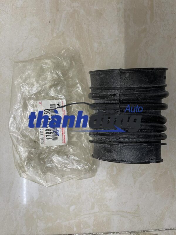 CỔ HÚT NẠP TOYOTA CAMRY