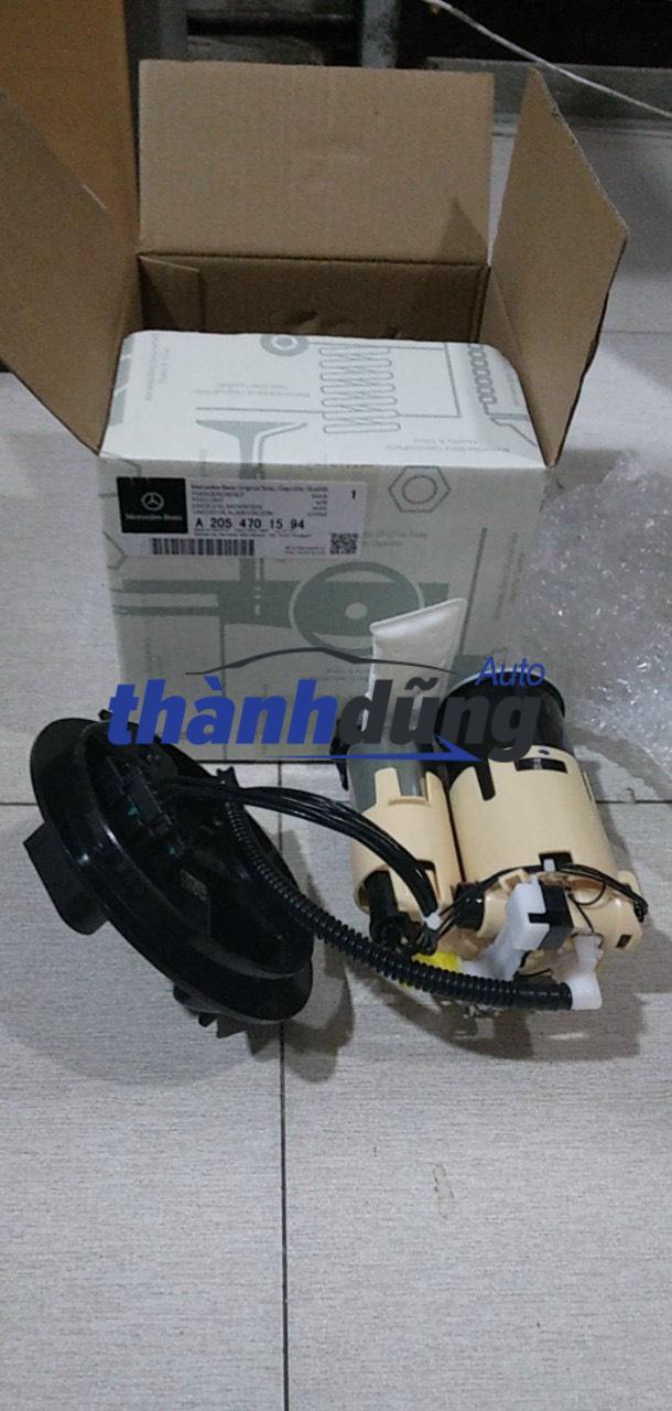 Bơm xăng Mercedes C300 AMG