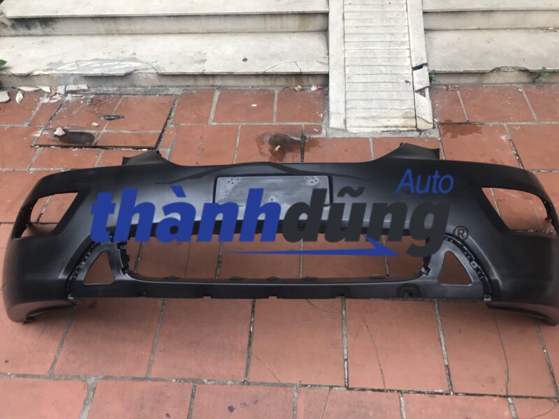 Ba đờ sốc trước Kia Carens