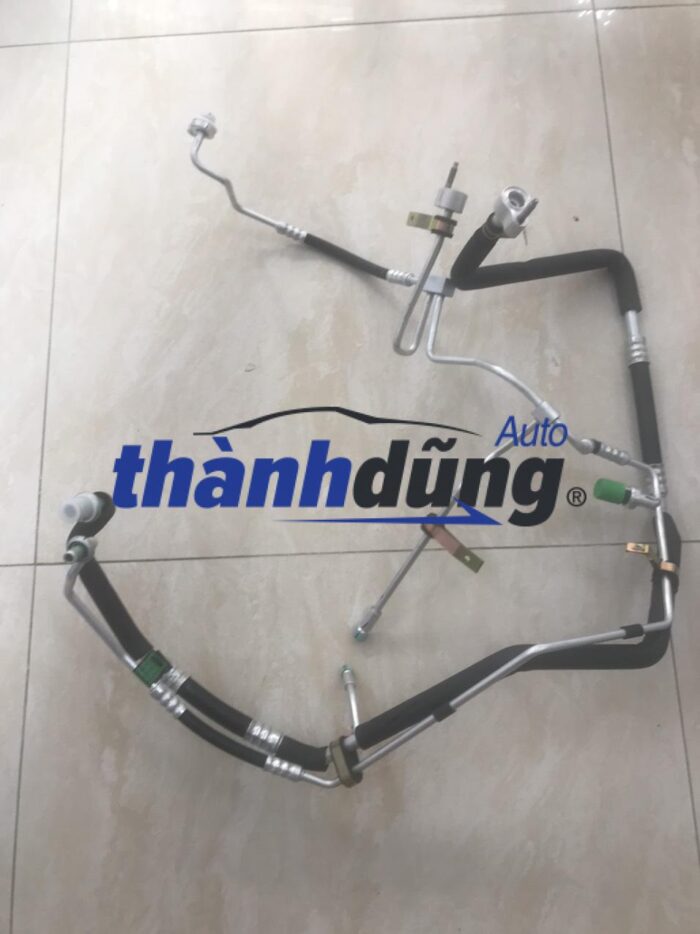 Tuy ô giàn lạnh Ford Transit