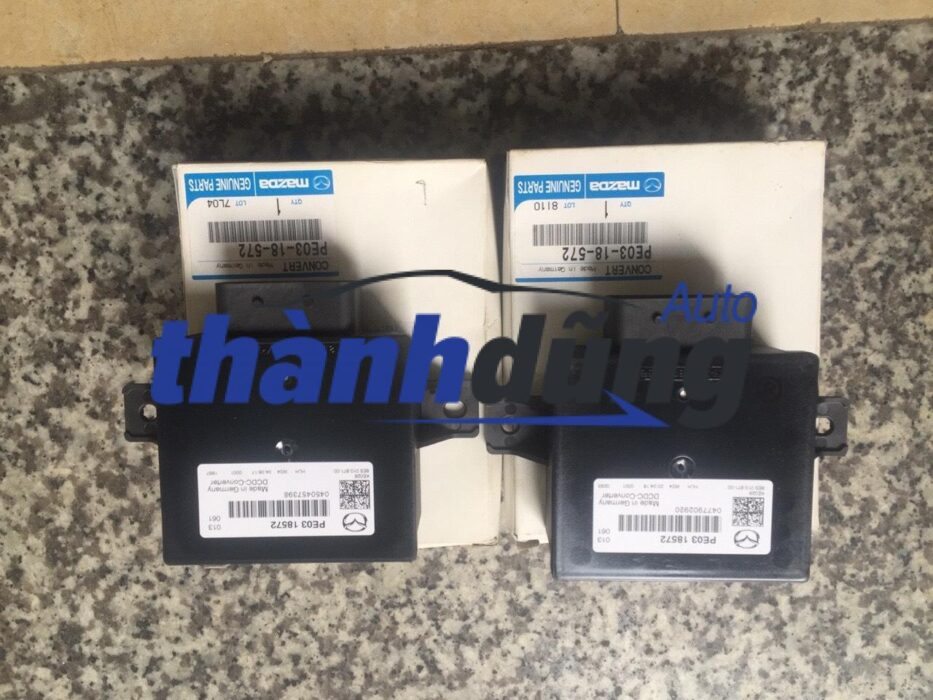 Hộp điều khiển điện đèn Mazda CX8