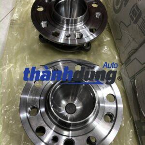 Bi may ơ trước Mercedes C180