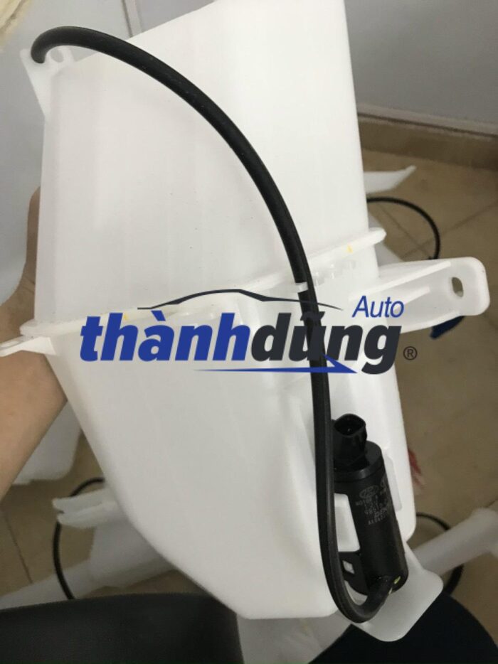 Bình nước rửa kính Kia Soluto