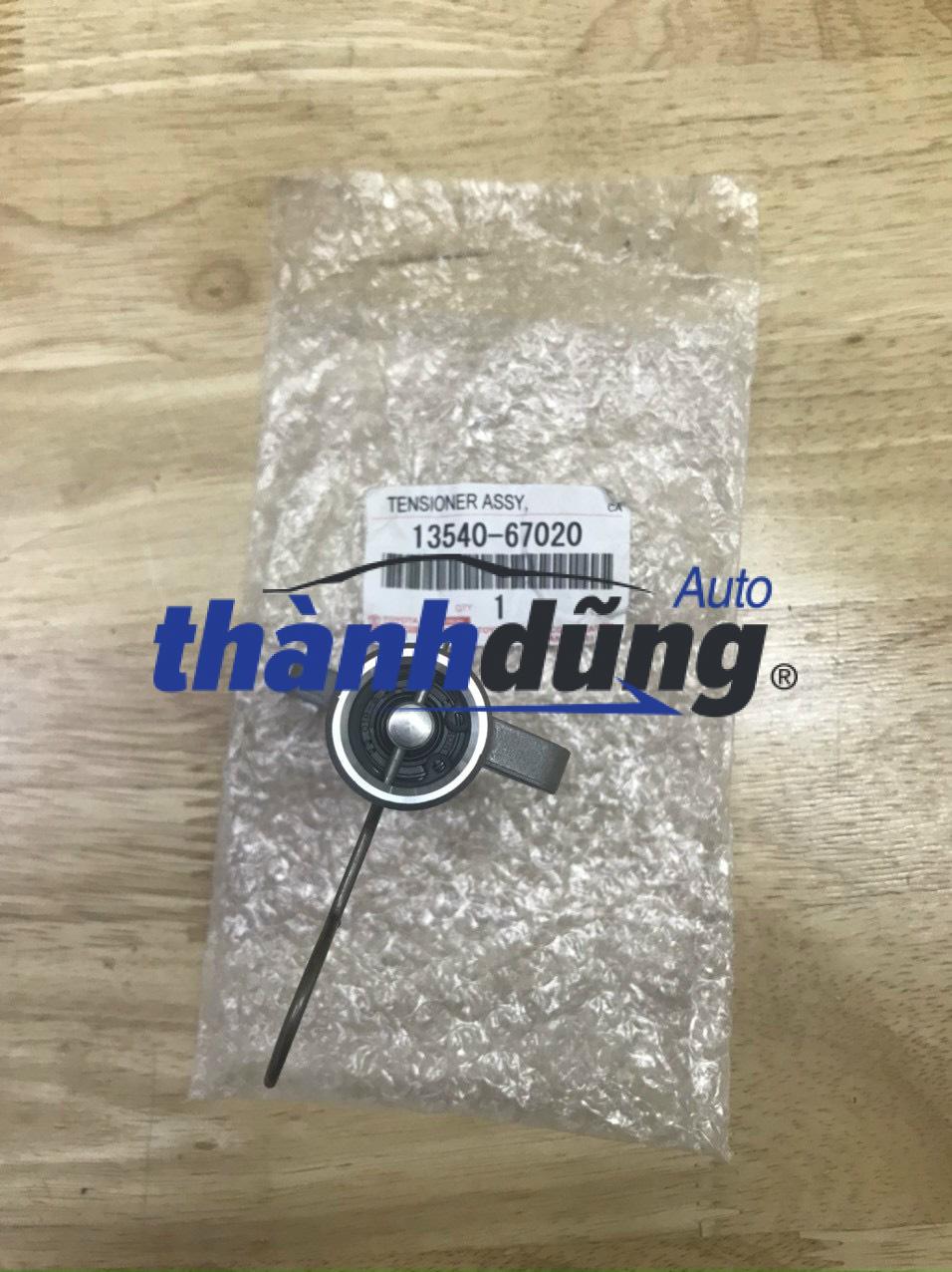 Búa tăng cam Toyota Hiace 2009