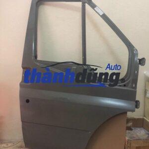 Cánh cửa trước Ford Transit