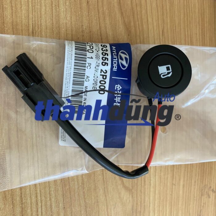 Công tắc mở bình xăng Kia Sorento 2013