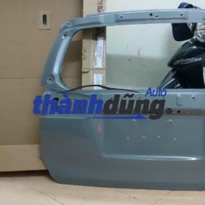 Cánh cửa hậu Toyota Innova 2015