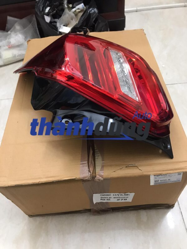 Đèn hậu Suzuki Swift