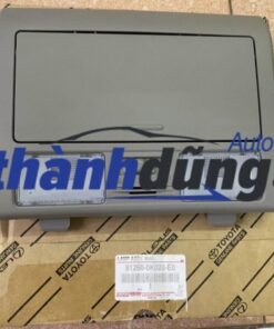 Đèn trần sau Toyota Innova