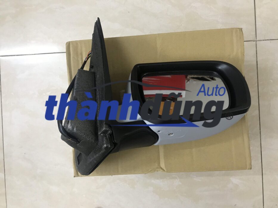Gương chiếu hậu bên lái Ford Escape