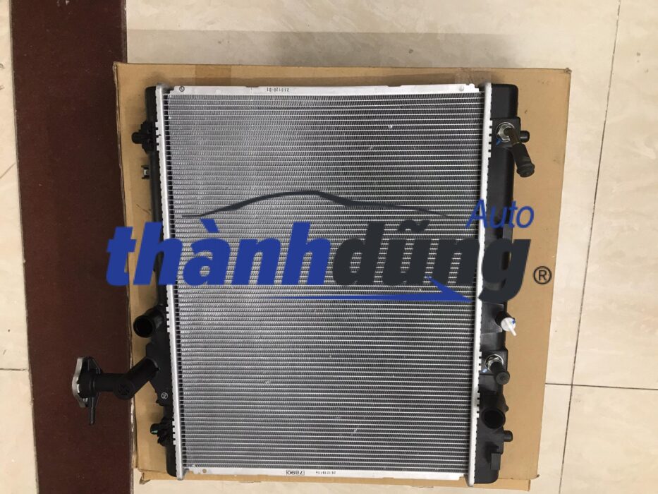 Két nước làm mát Suzuki Ertiga