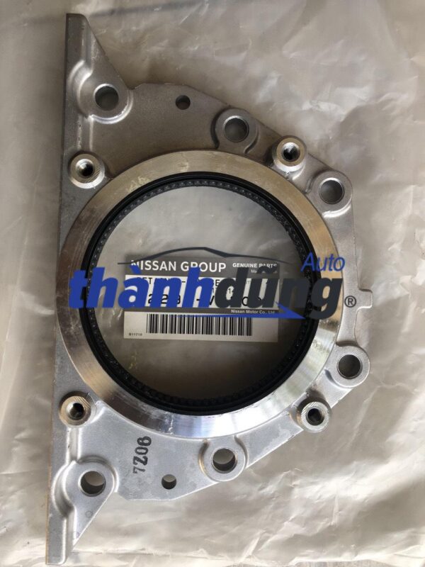 Phớt đuôi trục cơ Nissan Patrol