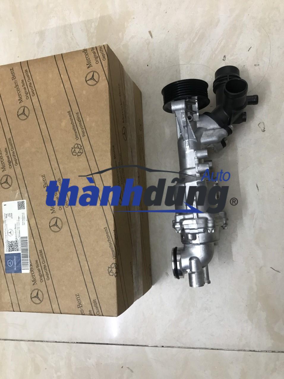 Bơm nước Mercedes GLC200