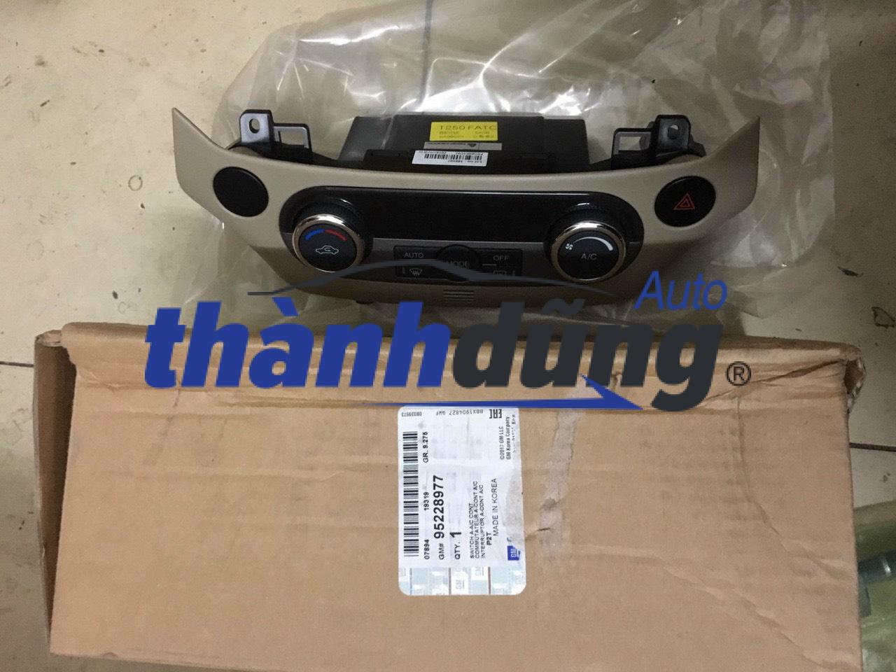 Bảng điều khiển máy lạnh Daewoo Gentra