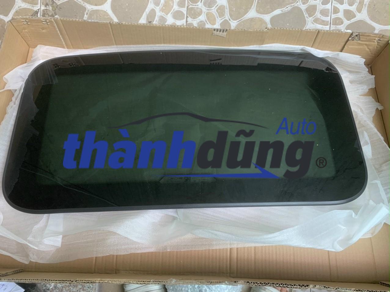 Kính cửa sổ trời Ford Ecosport