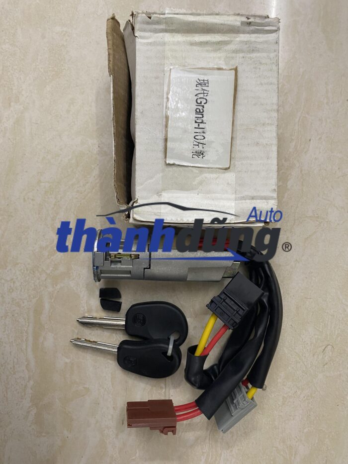 Ổ khóa điện Lifan 520