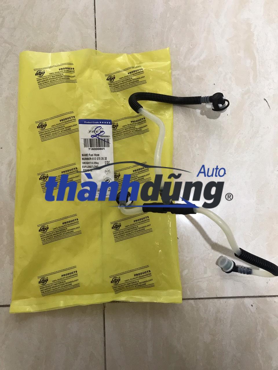 Ống dẫn xăng ba chạc Mercedes Sprinter