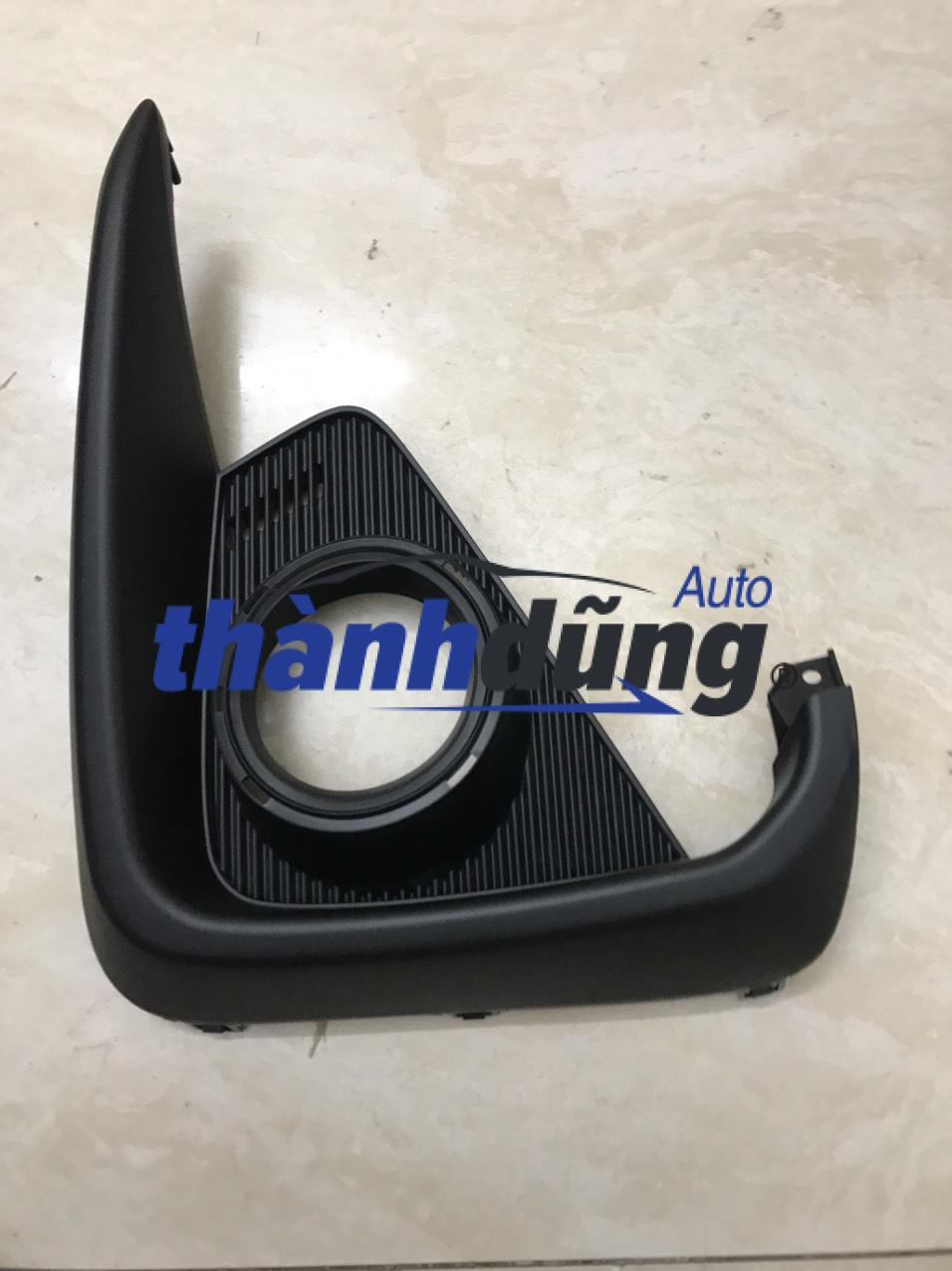 Ốp đèn gầm trái Suzuki Ertiga